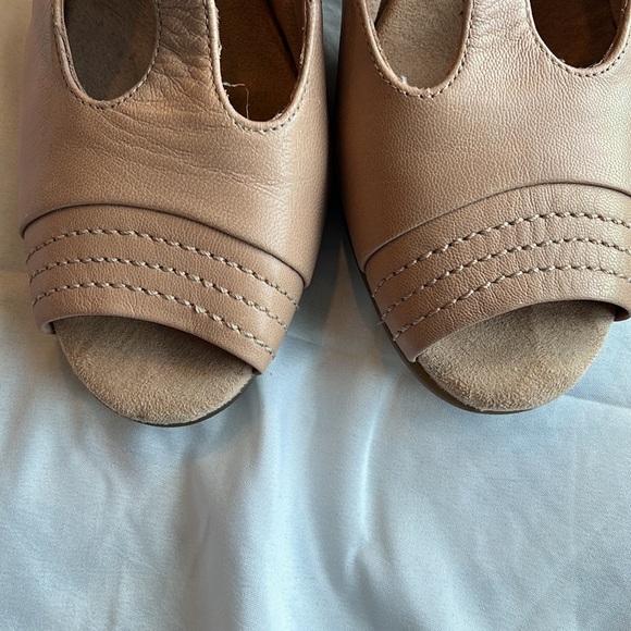 Aerosoles peep toe shoes - Picture 4 of 7